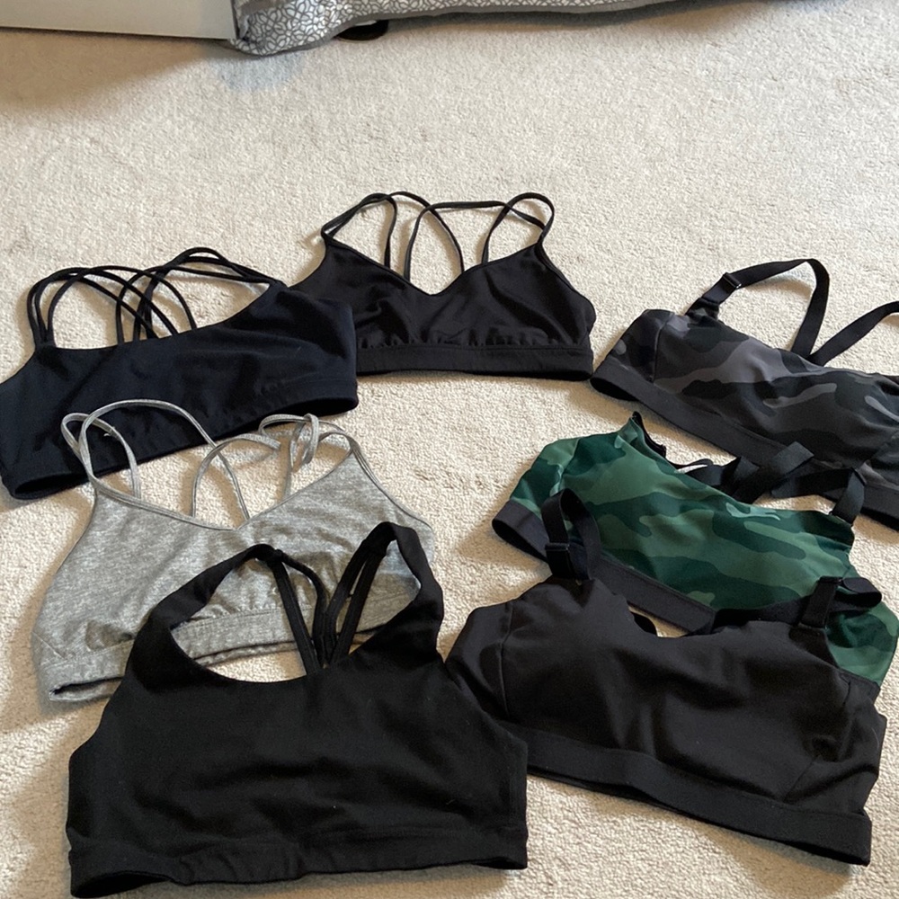 SOLD - 7 Gap and ON sport bras lot